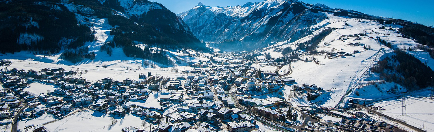 Dorpje kaprun in de winter